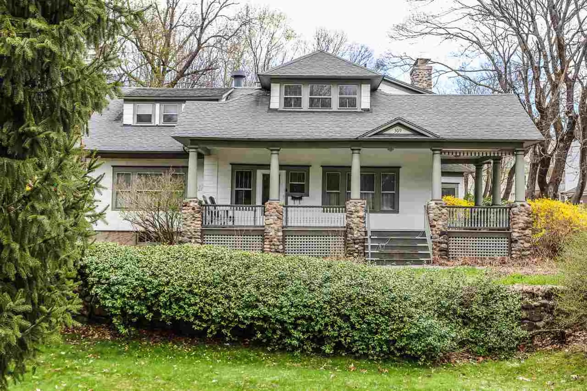 309 River Road & 2 Elliot Place Manchester NH 03104