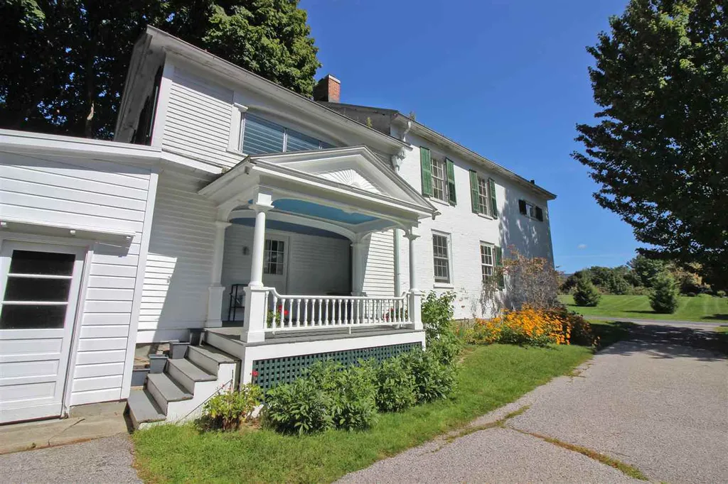 81 Monument Avenue Bennington VT 05201