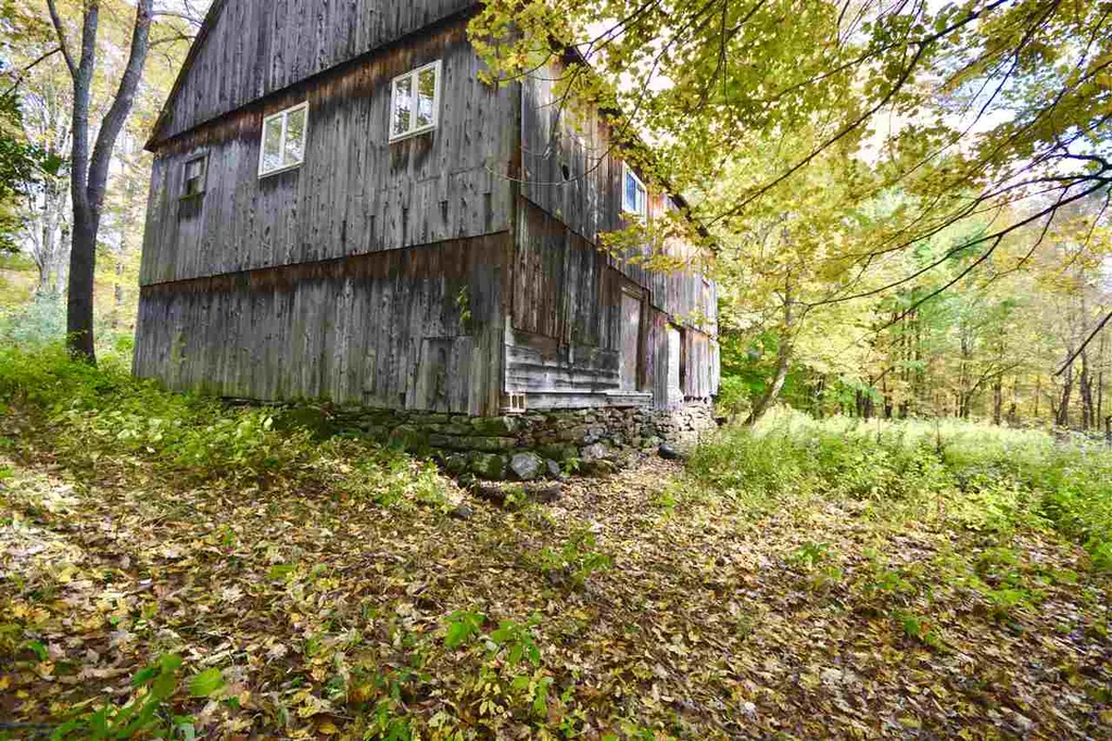 25 The Lane Woodstock VT 05091