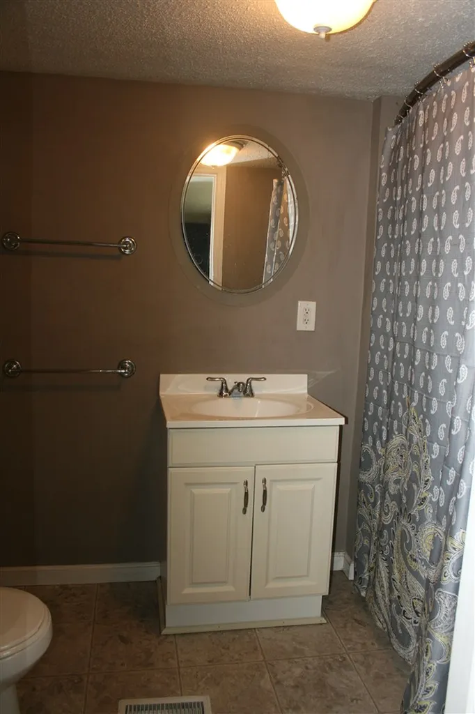7 Willard Street Claremont NH 03743