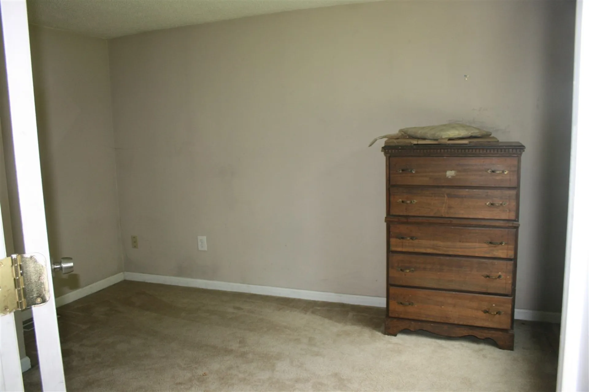 7 Willard Street Claremont NH 03743