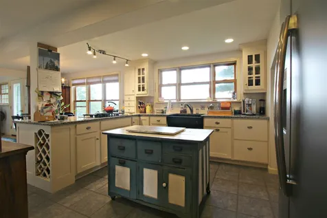 467 Old County Road Peacham VT 05862