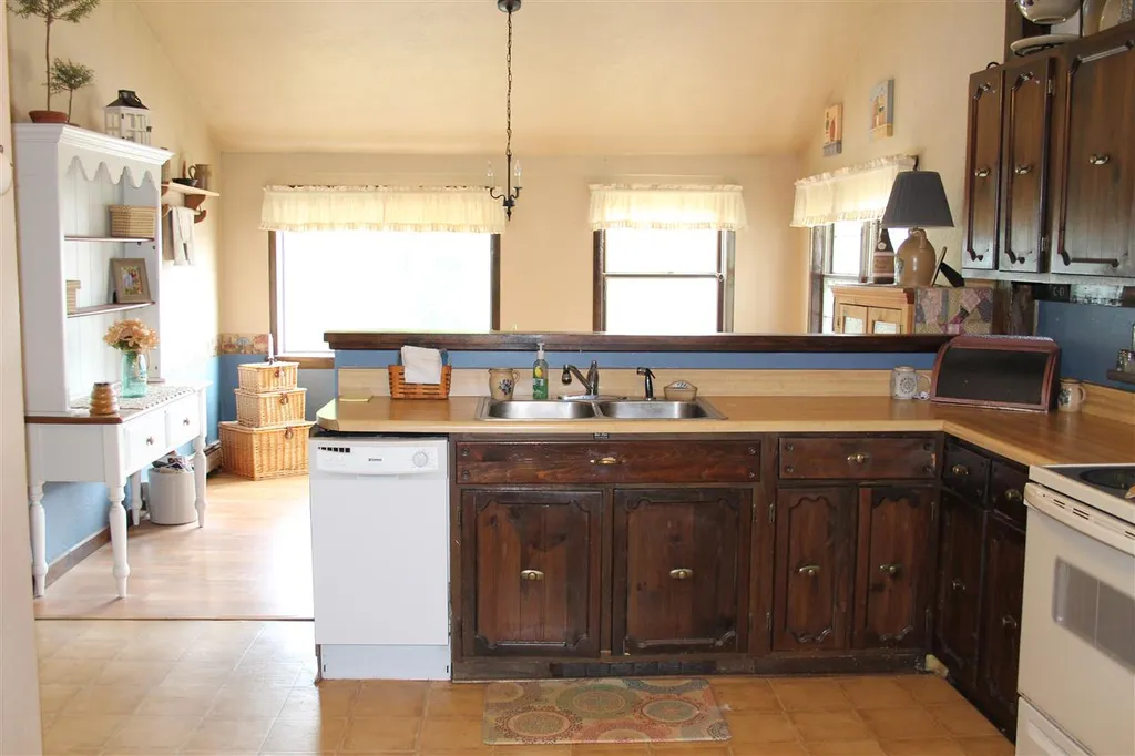 129 Elm Street Berlin NH 03570