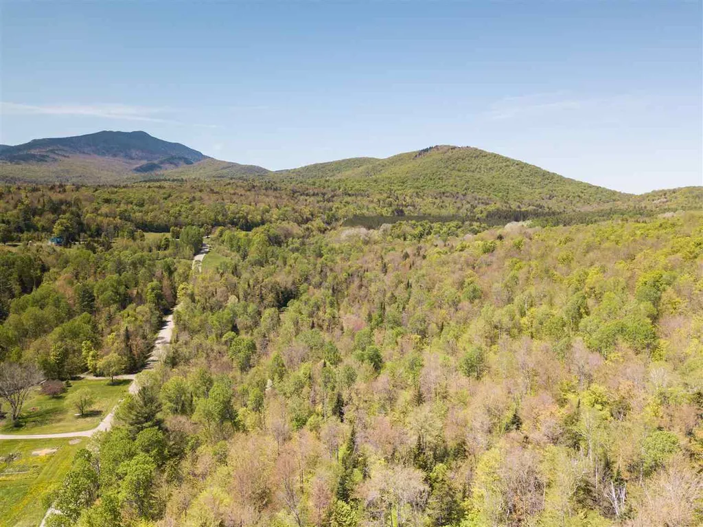 1480 Mud City Loop Morristown VT 05661