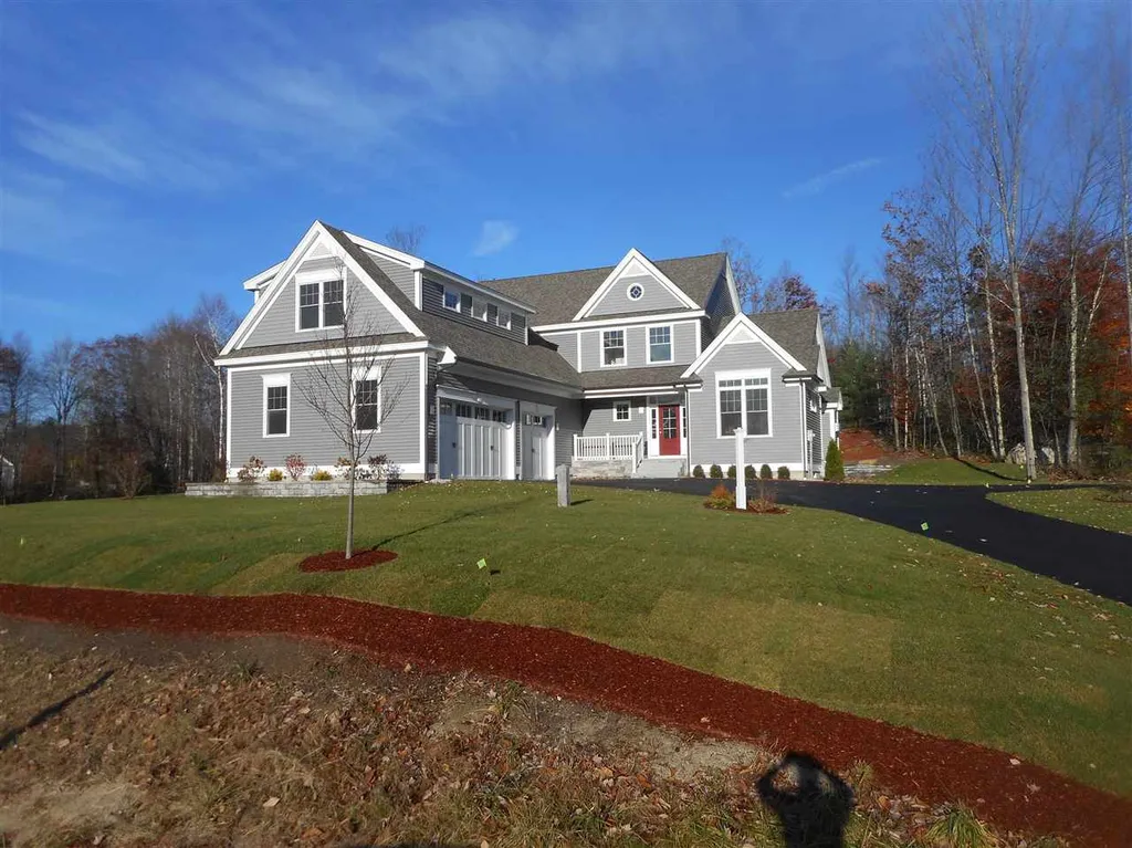 31 Settlers Court Bedford NH 03110