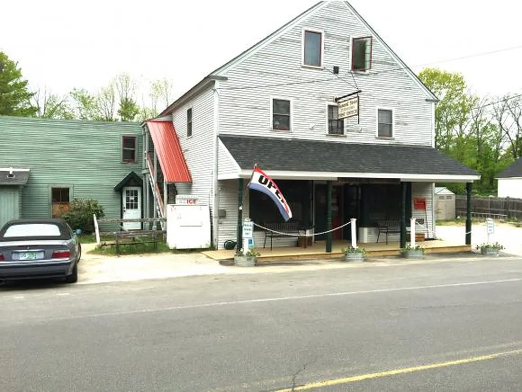 150 Middle Road Tuftonboro NH 03816