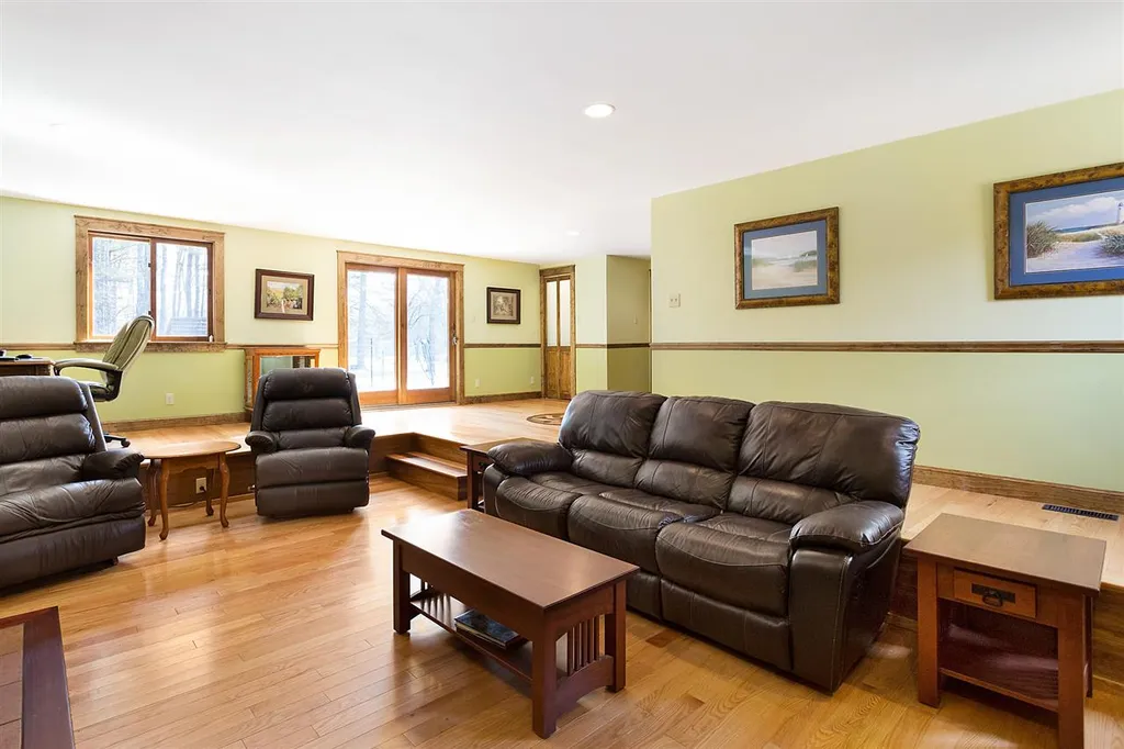 643 Franklin Pierce Highway Barrington NH 03825