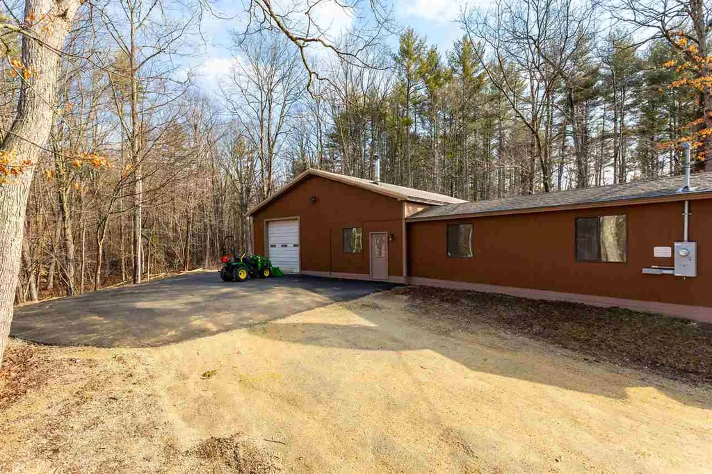 643 Franklin Pierce Highway Barrington NH 03825
