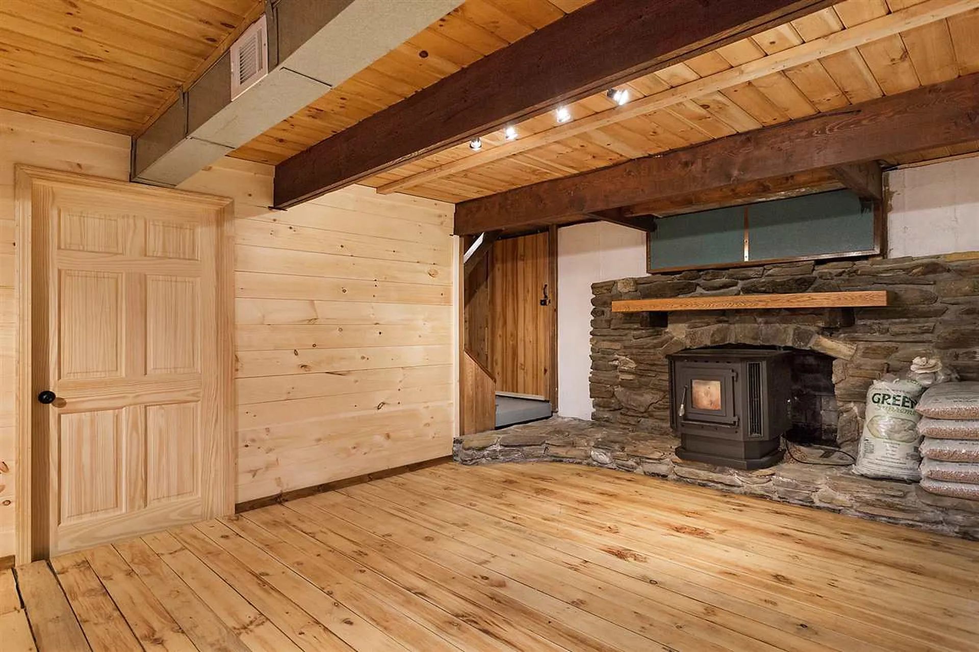 643 Franklin Pierce Highway Barrington NH 03825