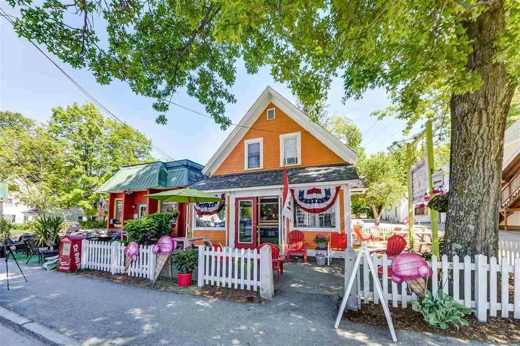 76 Main Street Conway NH 03818