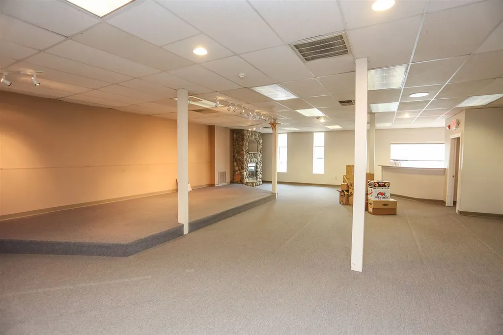 273 S River Road Bedford NH 03110