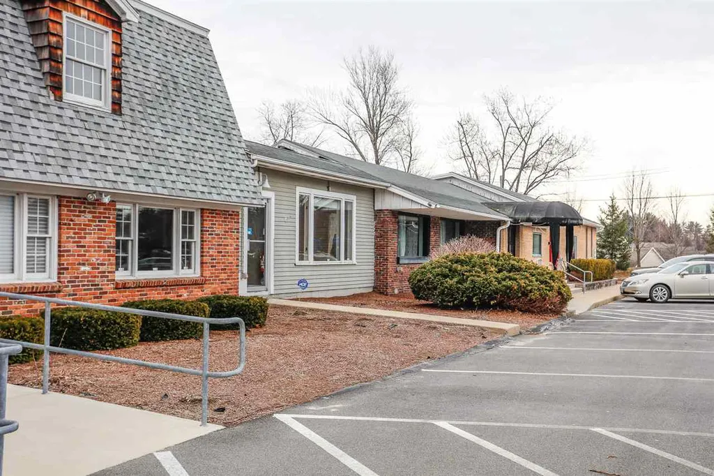 273 S River Road Bedford NH 03110