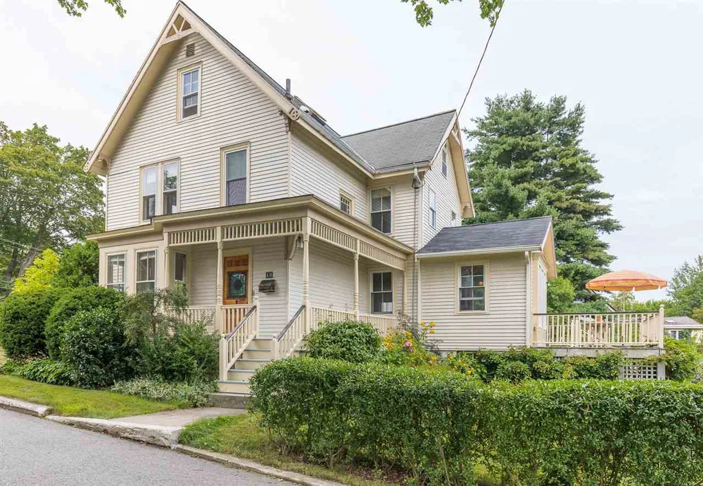 15 Thornton Street Portsmouth NH 03801