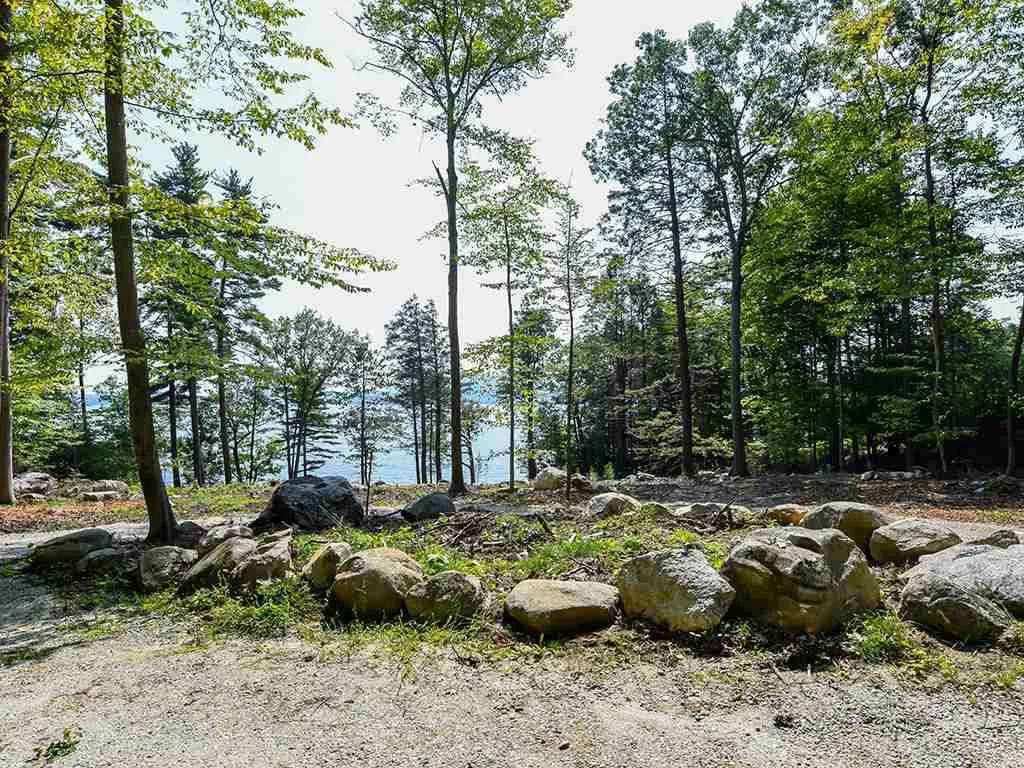Spruce Road Wolfeboro NH 03894