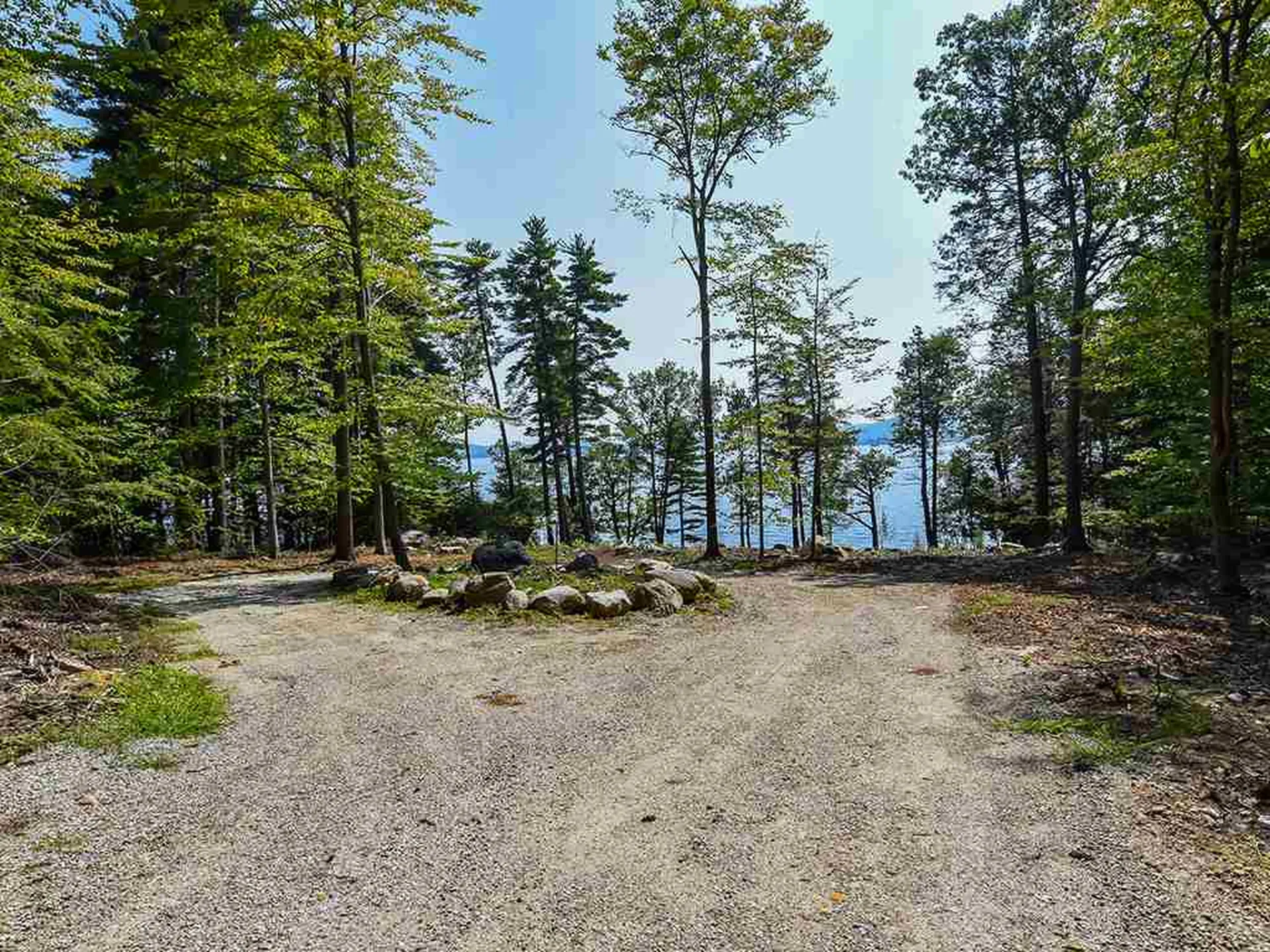 Spruce Road Wolfeboro NH 03894