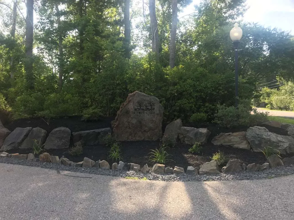 2 Applewood Way Kittery ME 03904