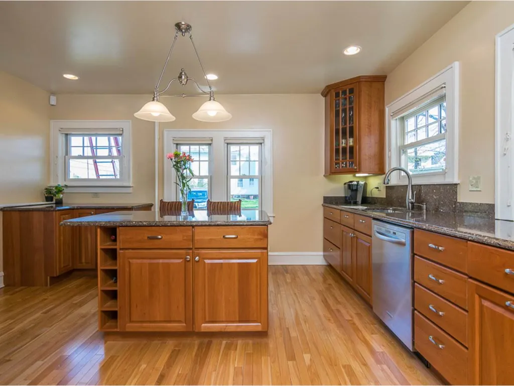 270 Shelburne Street Burlington VT 05401