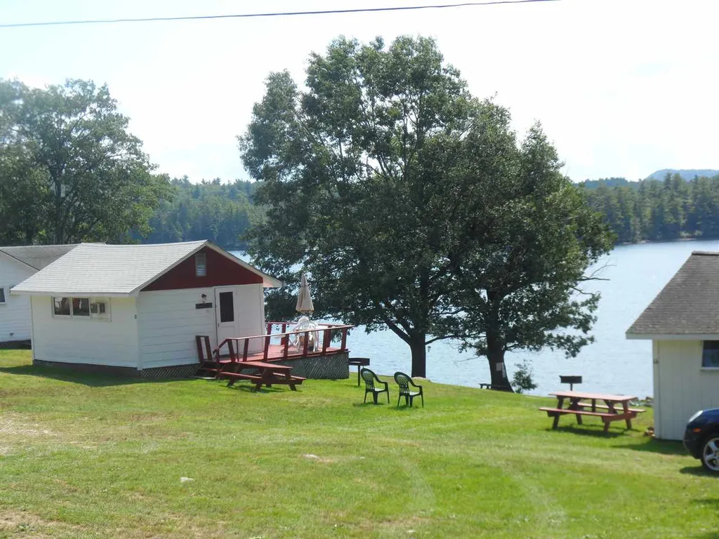 10 Mchugh Lane Holderness NH 03245