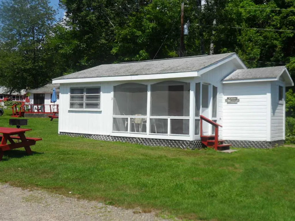10 Mchugh Lane Holderness NH 03245