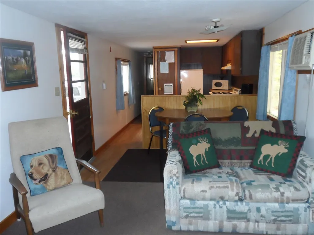 10 Mchugh Lane Holderness NH 03245