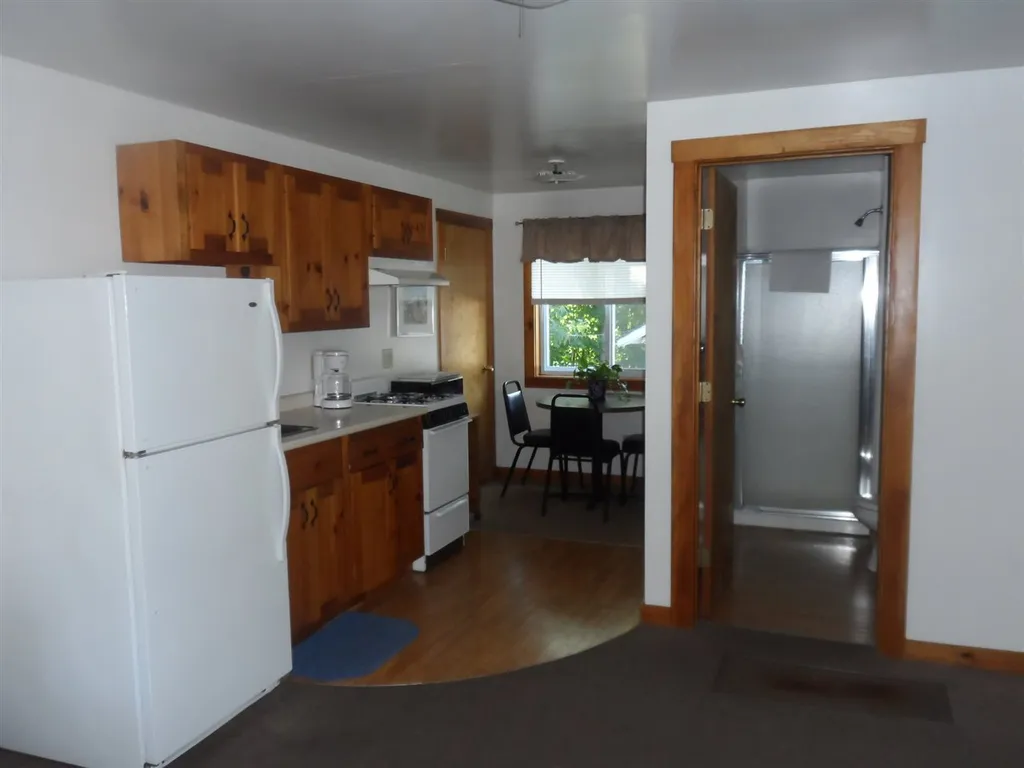 10 Mchugh Lane Holderness NH 03245