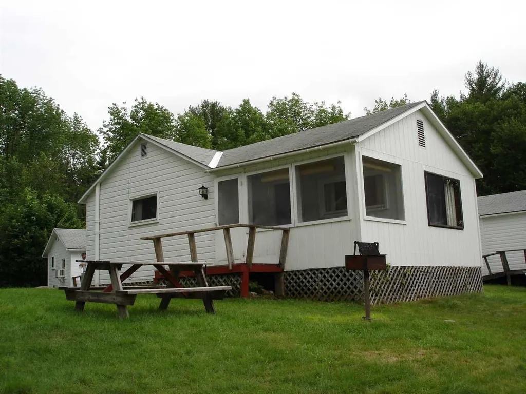 10 Mchugh Lane Holderness NH 03245