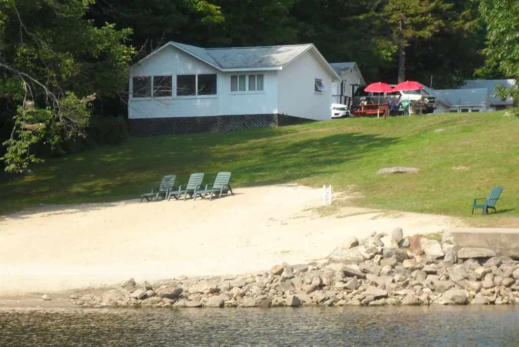 10 Mchugh Lane Holderness NH 03245