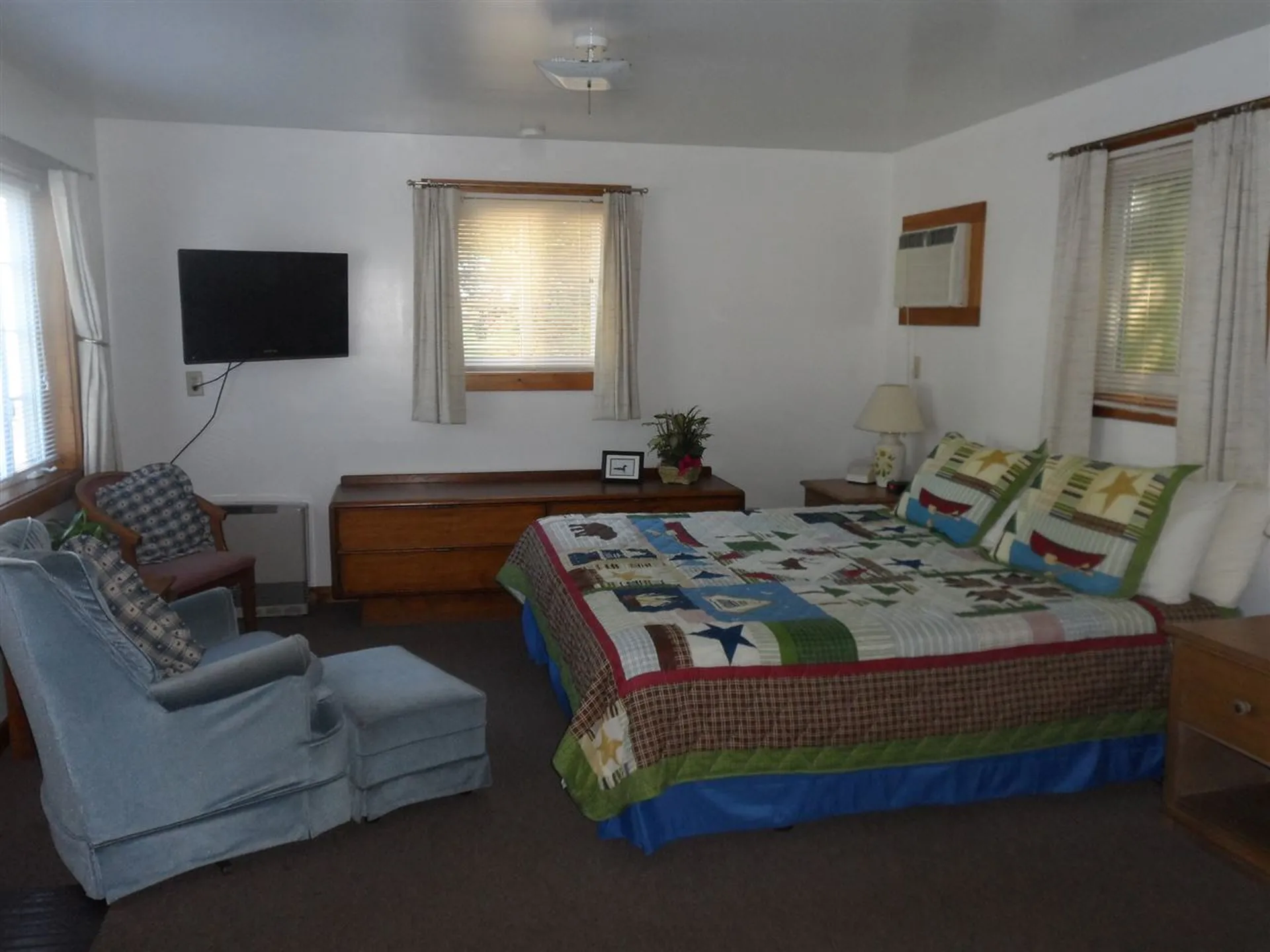 10 Mchugh Lane Holderness NH 03245