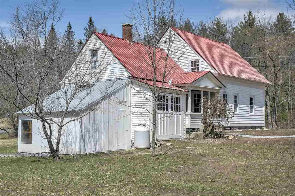 209 Carlton Road Swanzey NH 03446