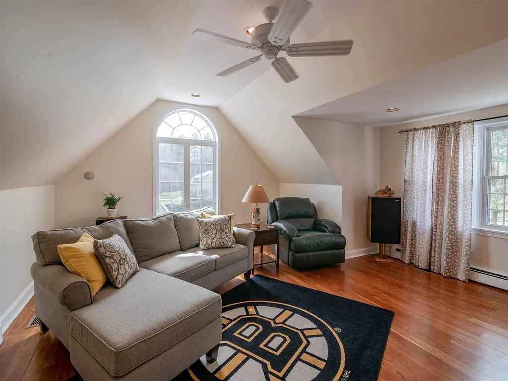 24 Sandown Road Chester NH 03036