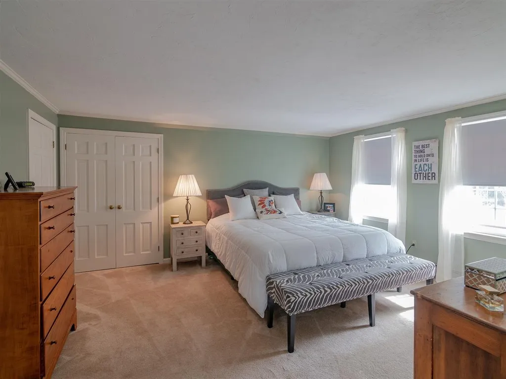 24 Sandown Road Chester NH 03036