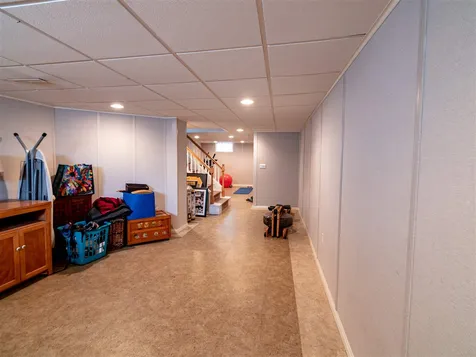 24 Sandown Road Chester NH 03036