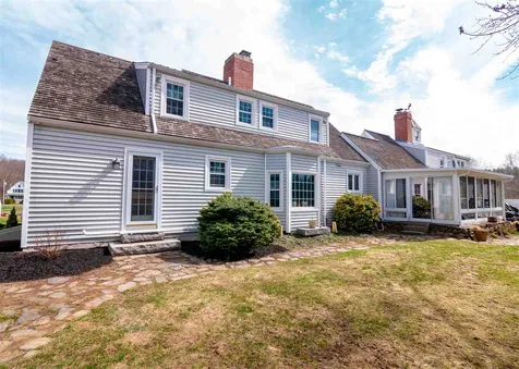 24 Sandown Road Chester NH 03036