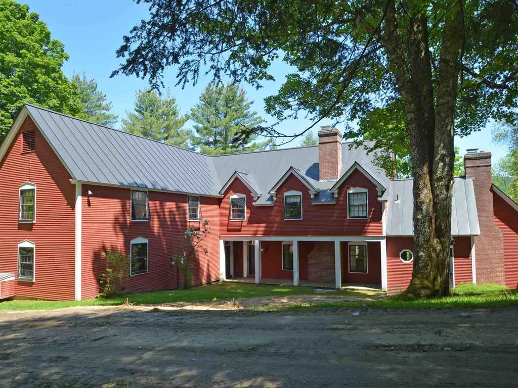 89 Castle Road Fayston VT 05660