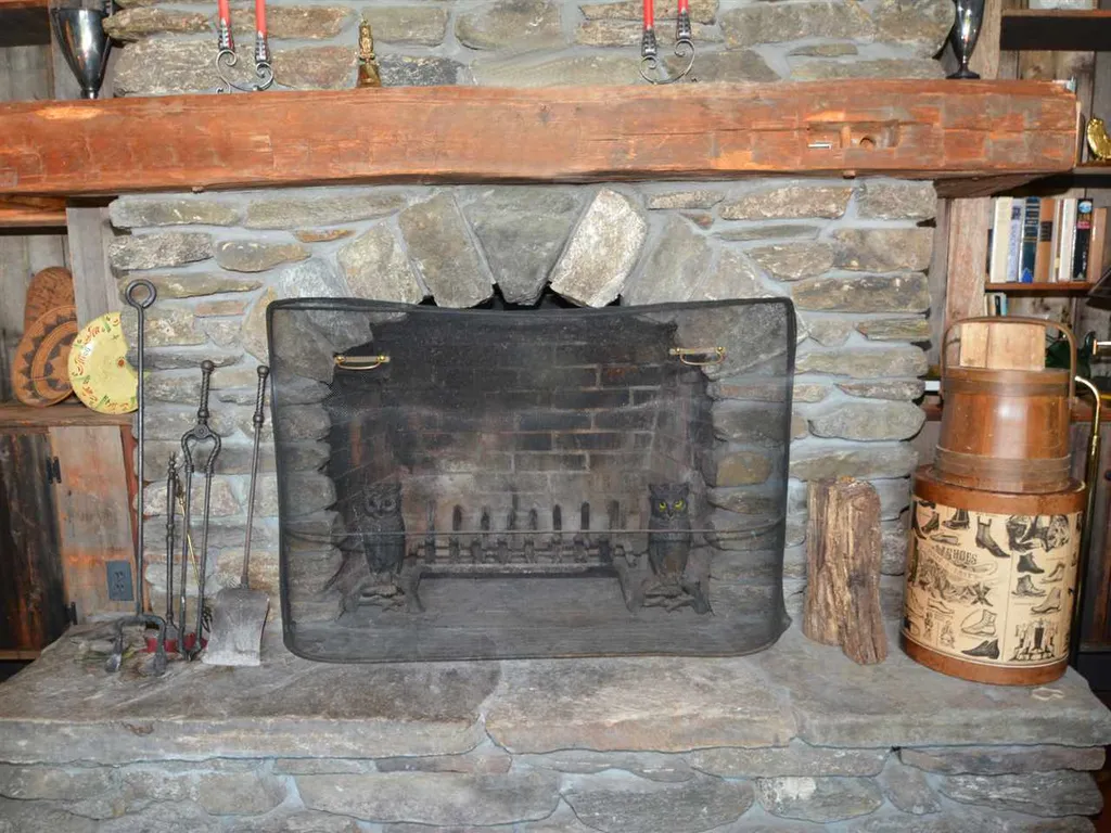 89 Castle Road Fayston VT 05660