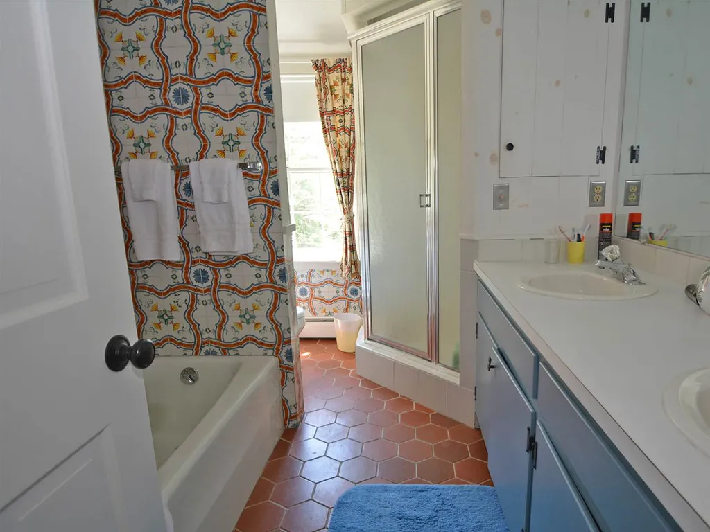 89 Castle Road Fayston VT 05660