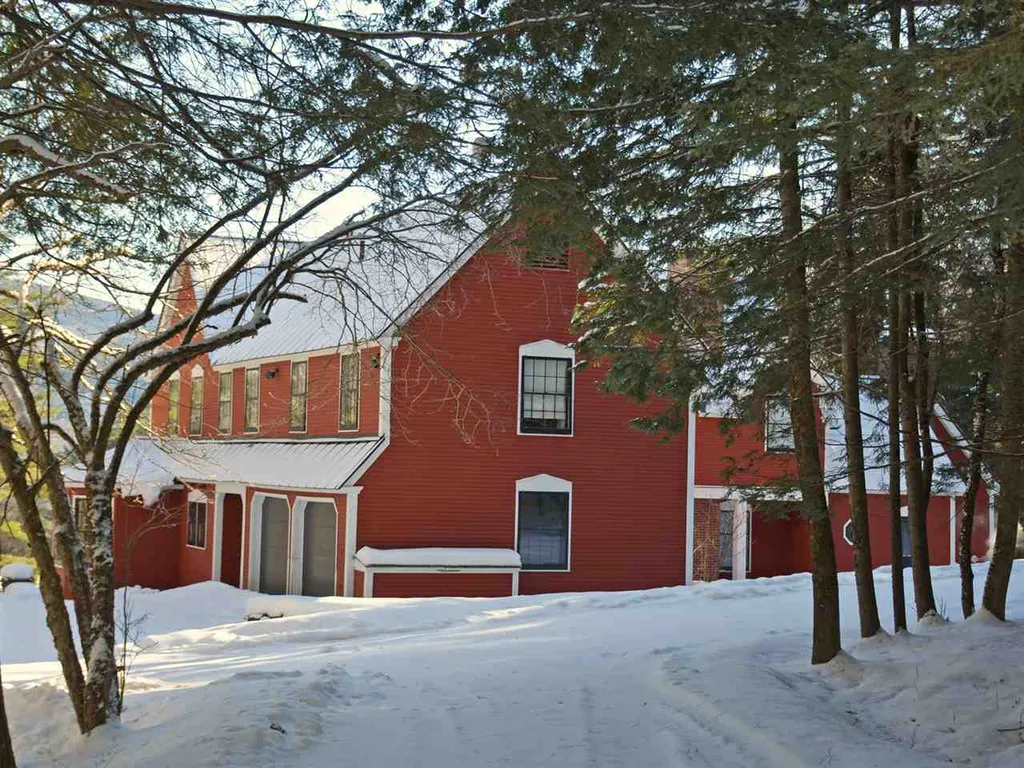 89 Castle Road Fayston VT 05660