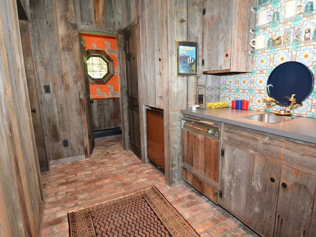 89 Castle Road Fayston VT 05660
