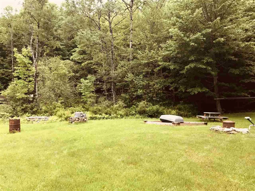 54 Holbrook Road Whitingham VT 05361