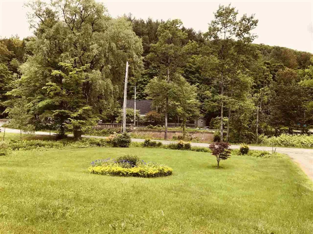 54 Holbrook Road Whitingham VT 05361