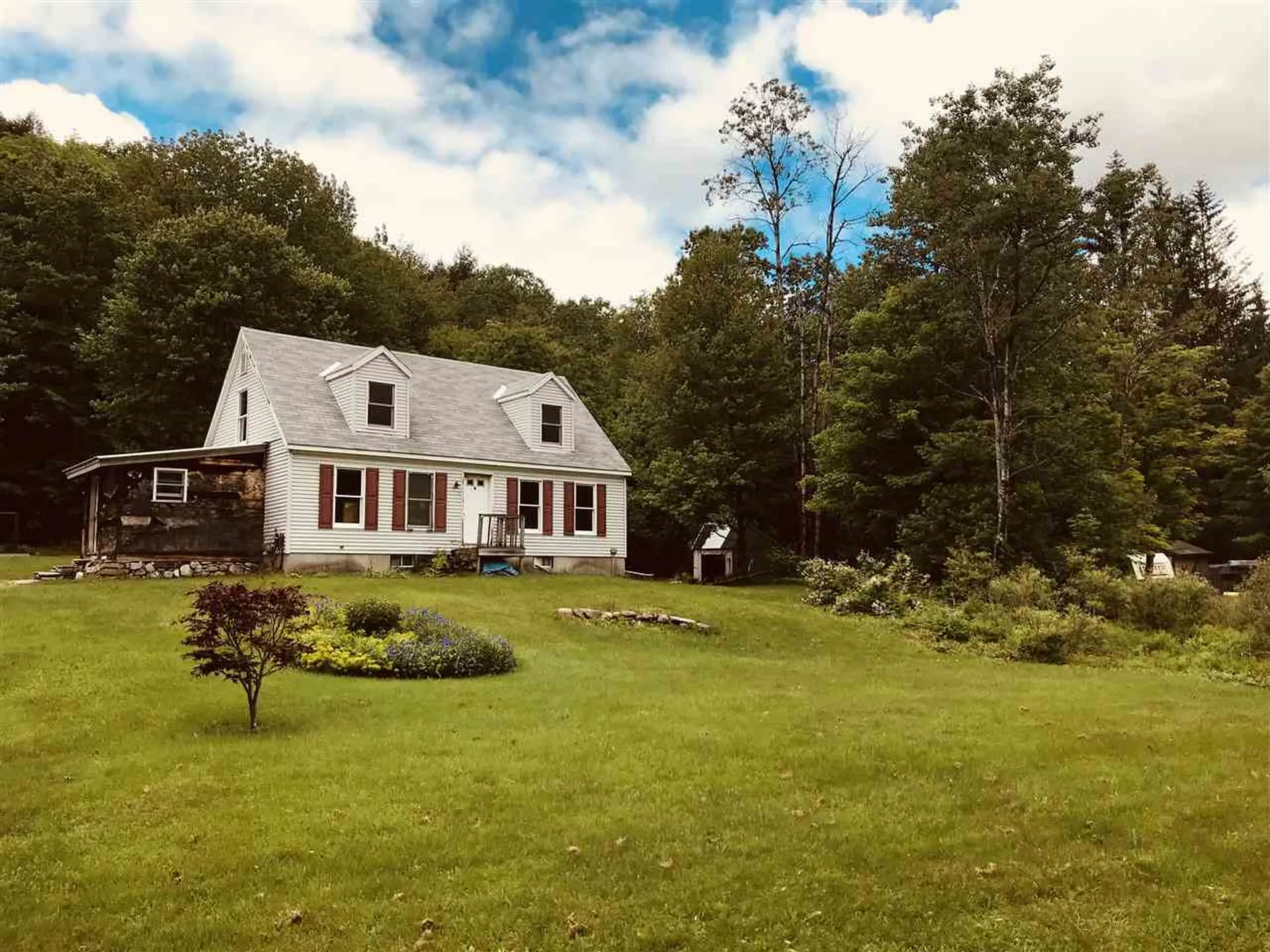 54 Holbrook Road Whitingham VT 05361