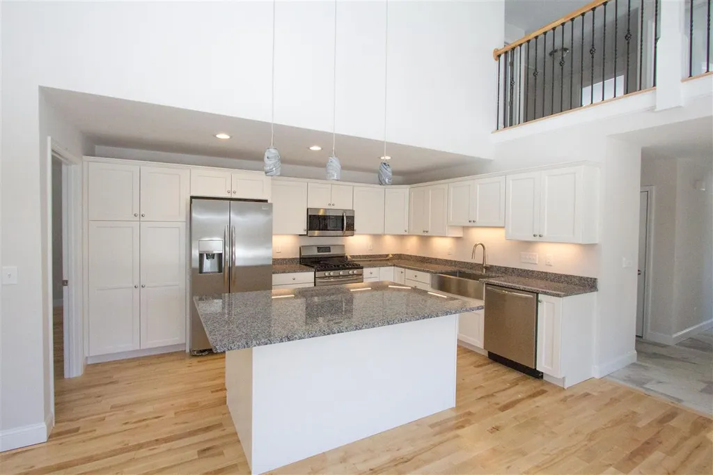 31 Clover Lane Colchester VT 05446
