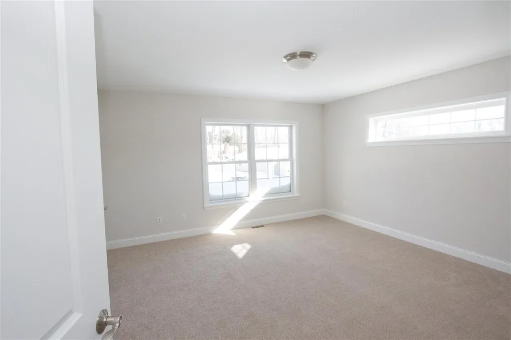 31 Clover Lane Colchester VT 05446