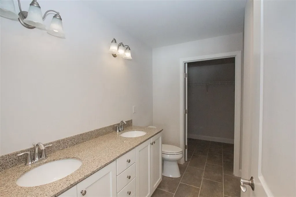 31 Clover Lane Colchester VT 05446