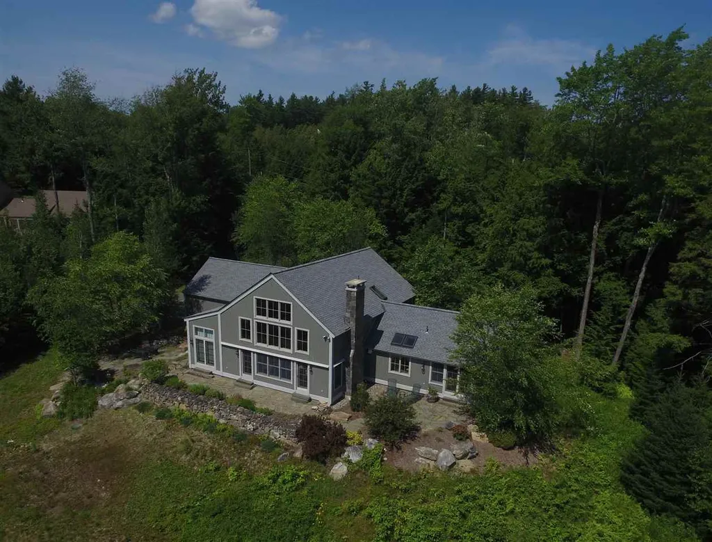 70 Surrey Lane New London NH 03257