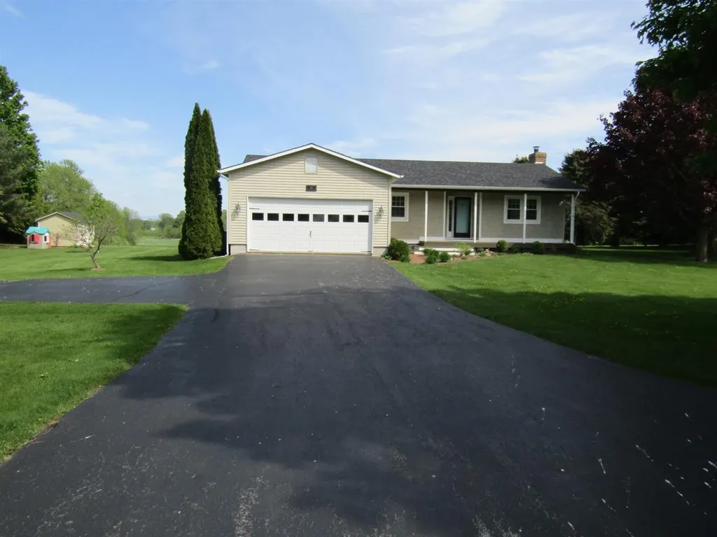 190 North Point Road Isle La Motte VT 05463
