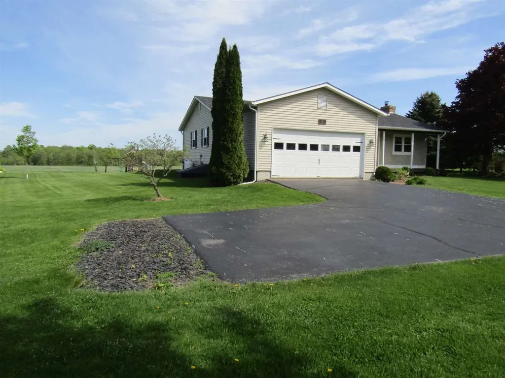 190 North Point Road Isle La Motte VT 05463
