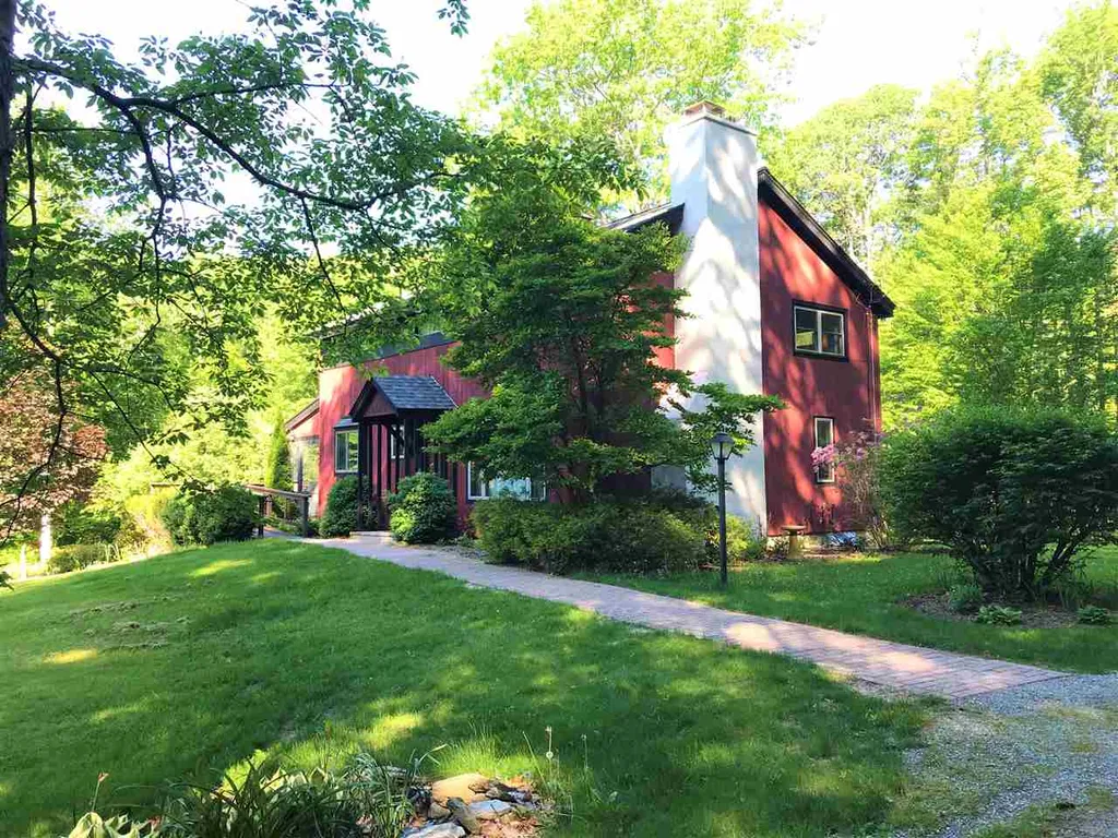 351 Deer Run Road Arlington VT 05250