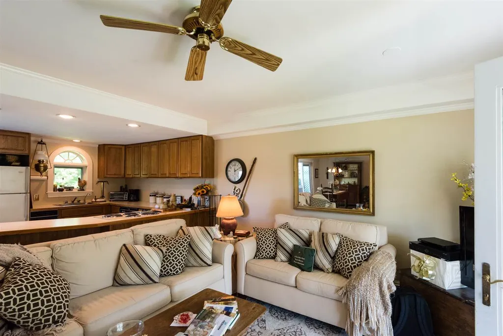 25 Roth Road Warren VT 05674