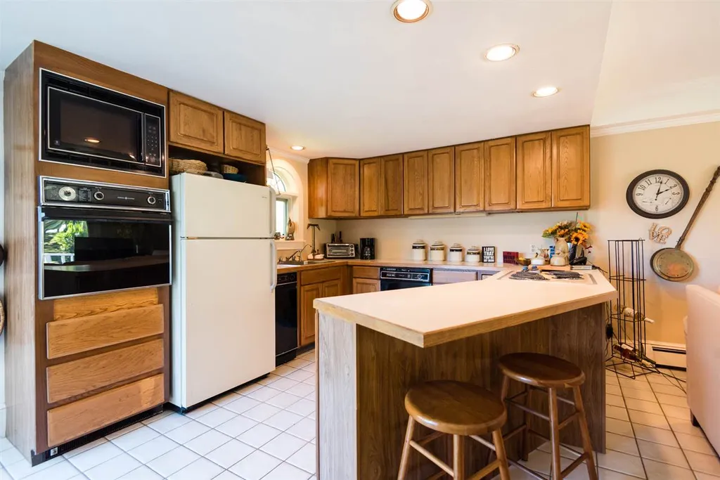 25 Roth Road Warren VT 05674